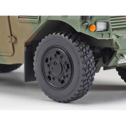 32590 - 1/48 JGSDF Light Armoured Vehicle