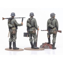 32602 - 1/48 WWII Wehrmacht Infantry Set