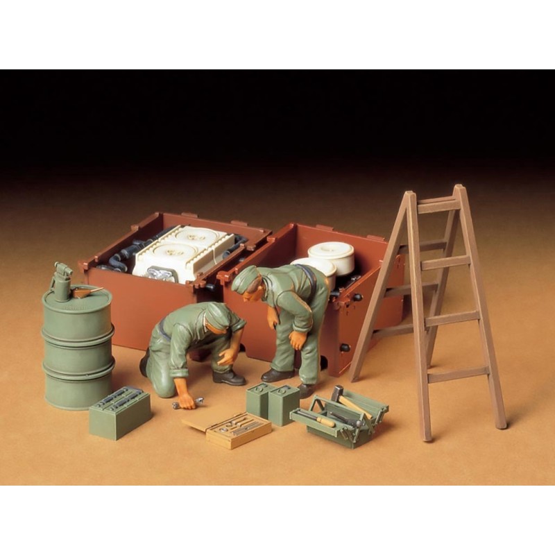 35180 - German Engine Maintenance Crew