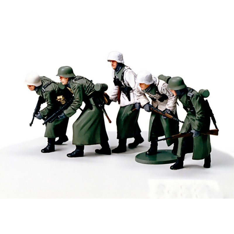 35256 - German Assault Infantry (Winter)