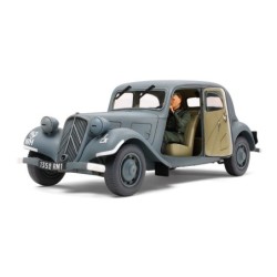 35301 - 1/35 Citroën Traction 11CV Staff Car