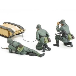 35357 - 1/35 German Pioneer & Goliath Set