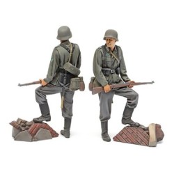 35371 - 1/35 German Infantry Mid WWII