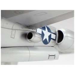 61123 - 1/48 Lockheed P-38 J Lightning