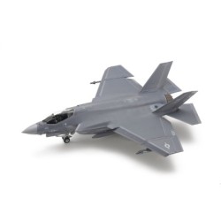 61127 - 1/48 F-35C Lightning II