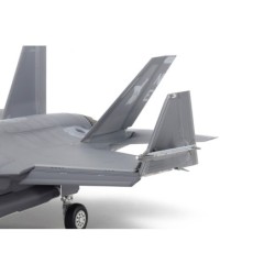 61127 - 1/48 F-35C Lightning II