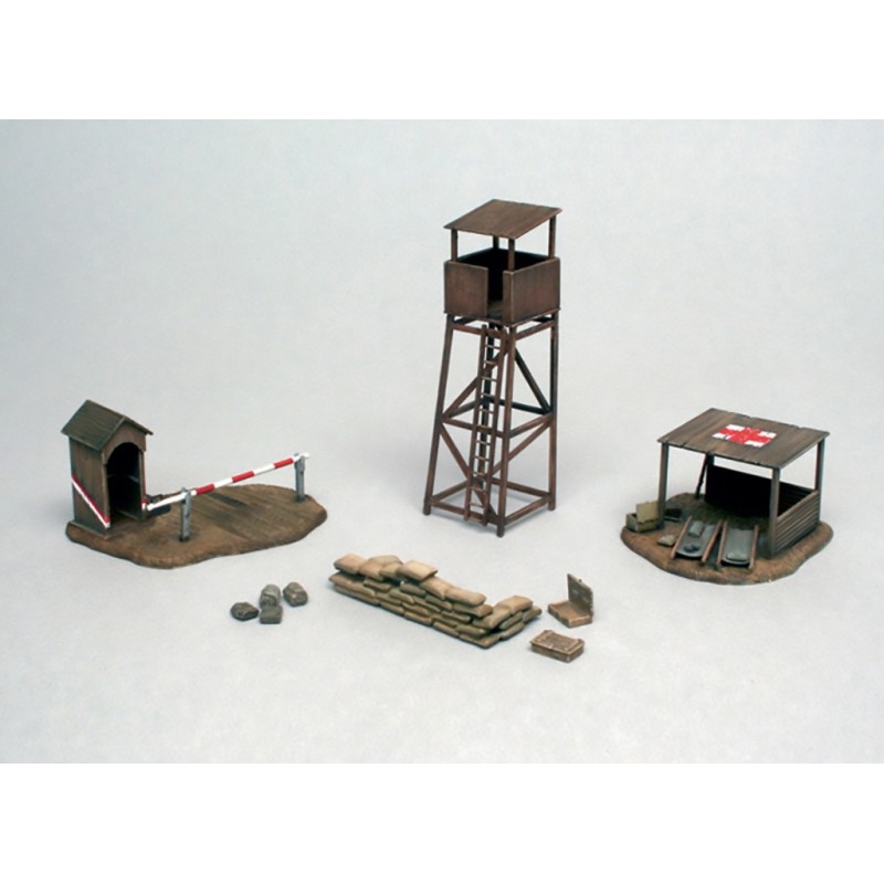 6130 - 1/72 Battlefield Buildings        C