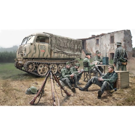 6549 - Steyr Rso/01 With Germ Soldiers