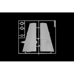 756 - Man 26 32 Formel Six