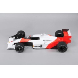 BX12002 - 1/12 McLaren MP4/4 Senna Formula One Car
