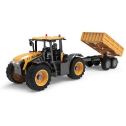 E683-003 - 1:24 JCB RC Farm...