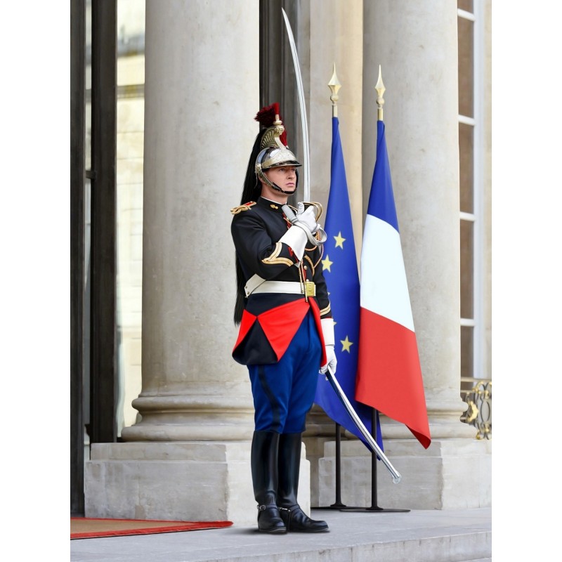 ICM16007 - French Republican Guard Cavalry Regiment Corporal 1:16 Figure