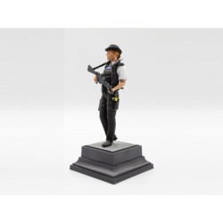 ICM16009 - British Police Female Officer 1:16 Figure