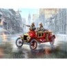ICM24017 - Model T 1914 Fire Truck with 2 Crew Figures