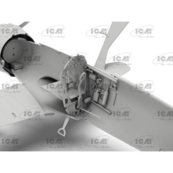 ICM32015 - Hs 123A-1 (Late), WWII German Attack Aircraft