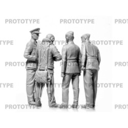 ICM32113 - WWII RAF Cadets 4 Figures