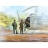 ICM32114 - U.S. Helicopter Pilots (Vietnam War) 3 Figures