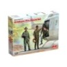 ICM32114 - U.S. Helicopter Pilots (Vietnam War) 3 Figures