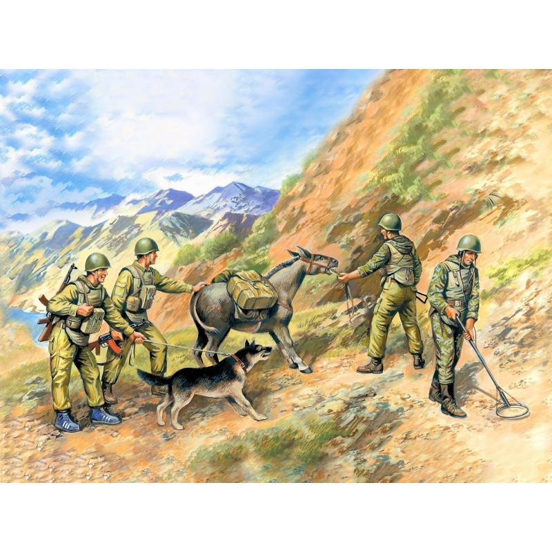 ICM35031 - Soviet Sappers (1979-1988) 4 Figures with Donkey & Dog