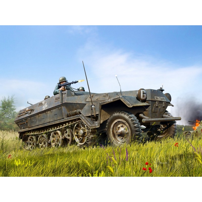 ICM35101 - Sd.Kfz.251/1 Ausf.A, WWII German Armoured Personnel Carrier