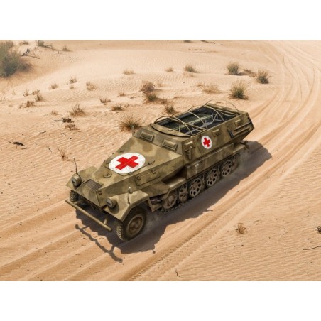 ICM35113 - Sd.Kfz.251/8 Ausf.A 'Krankenpanzerwagen', WWII German Ambulance