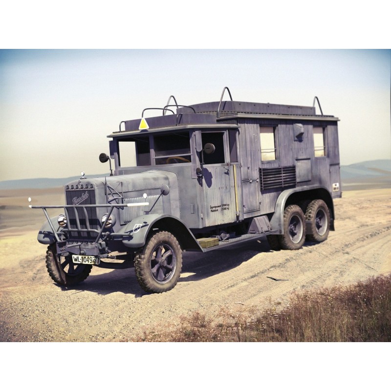 ICM35467 - Henschel 33 D1 Kfz.72, WWII German Radio Communication Truck
