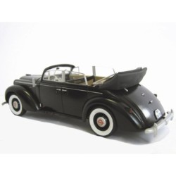 ICM35471 - Admiral Cabriolet, WWII German Staff Car with 4 Figures