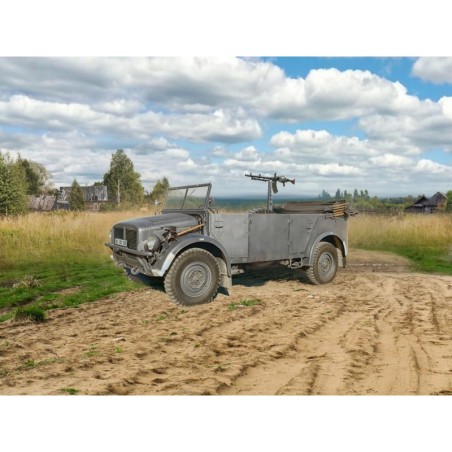 ICM35502 - Kfz.70 with MG 34, WWII German Military Vehicle