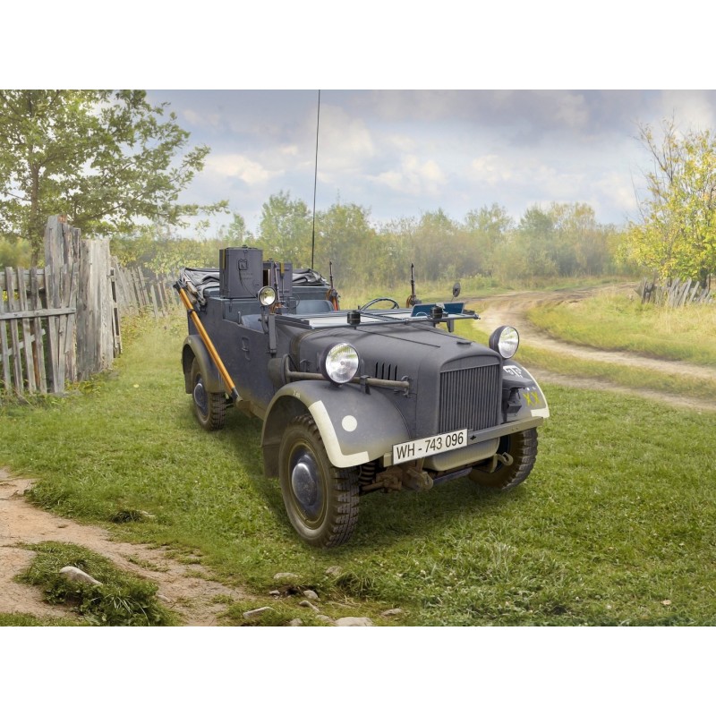ICM35583 - le.gl.Einheitz-Pkw Kfz.2, WWII German Light Radio Communication Car
