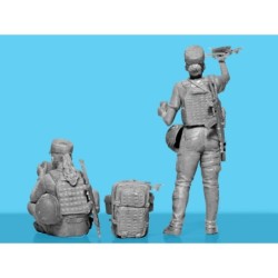 ICM35755 - War Has No Gender Servicewomen of the Armed Forces of Ukraine (4 Figures)