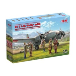 ICM48197 - Ki-21-Ib 'Sally' with Japanese Pilots & Ground Personnel (5 Figures)