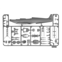 ICM48801 - Spitfire Mk.IX with RAF Pilots & Ground Personnel (7 Figures)