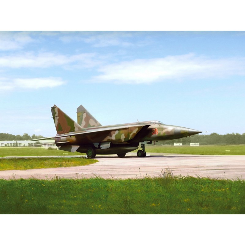ICM48904 - MiG-25 RBF, Soviet Reconnaissance Plane