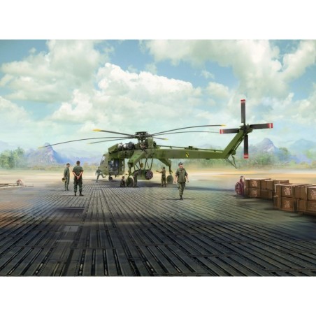 ICM53056 - Phu Bai Combat Base, 1968 with CH-54A Helicopter, Figures & M8A1 Airfield Pavement Slabs