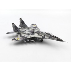 ICM72143 - Radar Hunter, MiG-29 '9-13' Ukrainian Fighter with HARM Missiles