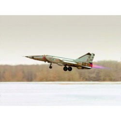 ICM72172 - MiG-25 RBT,...