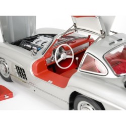 IXCMBCFK - Mercedes 300 SL Silver 1/8 Scale Metal & Plastic Kit