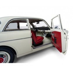 IXCVOLFK - Volvo S122 Amazon 1/8 Scale Metal & Plastic Kit