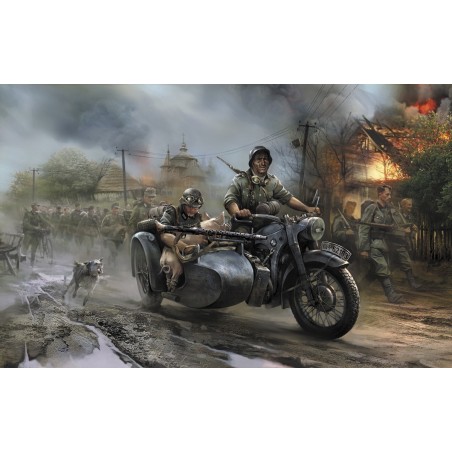 Z3607 - German WWII R12 Sidecar & Crew