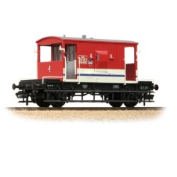 BR 20T Brake Van London Transport Barrier Vehicle Red & White