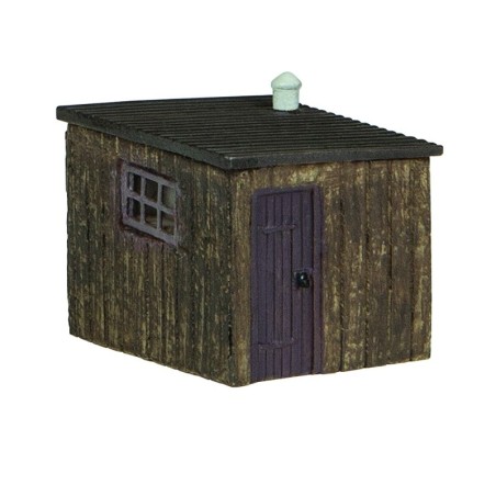 42-0031 - Wooden Lamp Hut