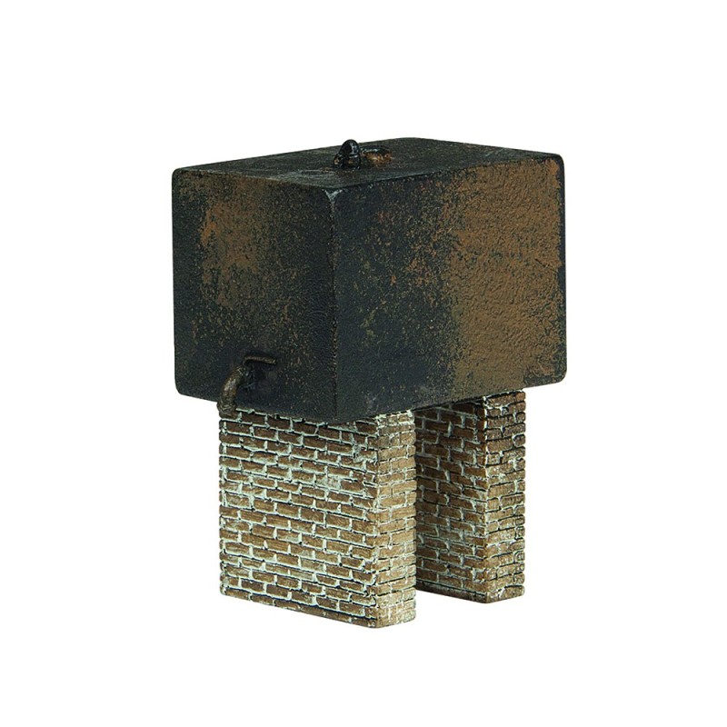 44-0544 - Unbunded Oil Tank Rusty Black