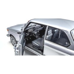 KS08543S - Kyosho 1:18 BMW 2002 Tii 1972 Silver