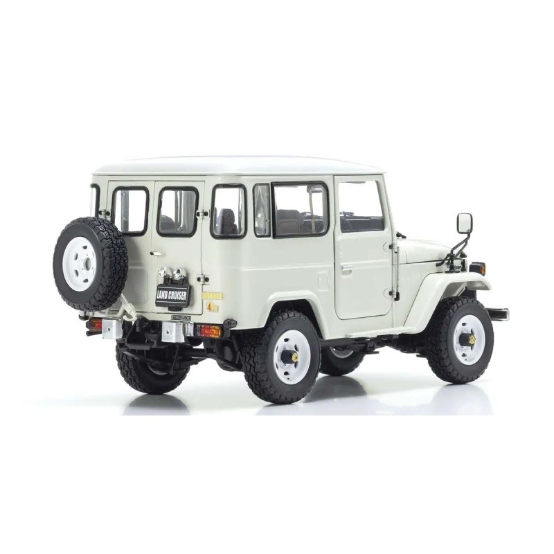 KS08971W - Kyosho 1:18 Toyota Land Cruiser 40 Van (BJ42V) 1980 White