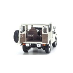 KS08971W - Kyosho 1:18 Toyota Land Cruiser 40 Van (BJ42V) 1980 White