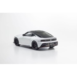 KSR18062W - Kyosho 1:18 Resin Samurai Collection Nissan Fairlady Z 2024 White
